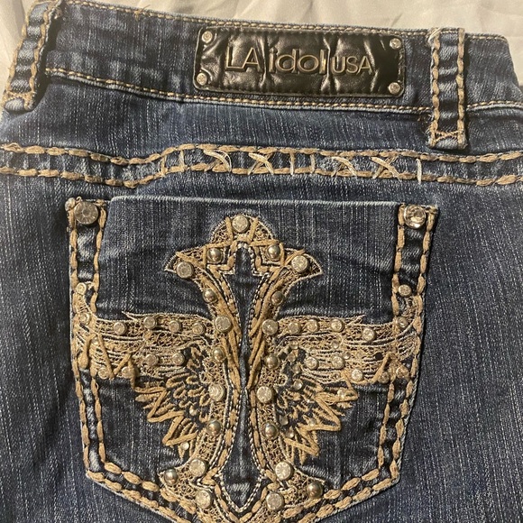LA Idol distressed jeans with embellished back pockets - Picture 6 of 8